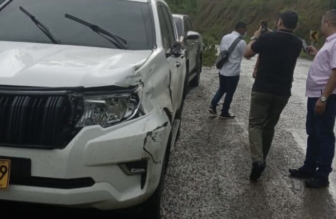 Senador Didier Lobo sufre accidente de tránsito en vía a Cartagena