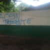 Nuevos graffitis aparecen en paredes del Colegio Nacional Loperena, sede Garupal