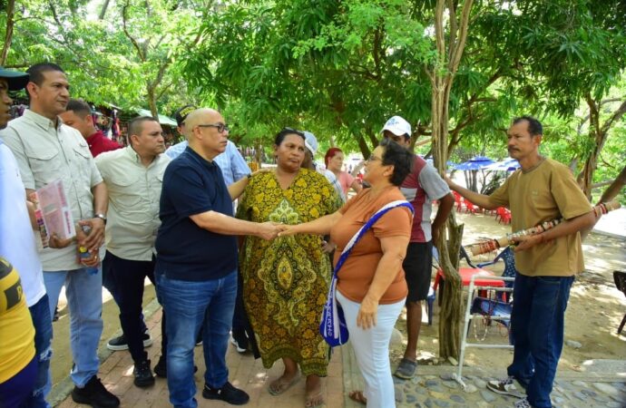 “El alcalde dejó a Hurtado como nuevo, se ve más limpio y seguro”: Comerciantes del balneario luego de recuperación
